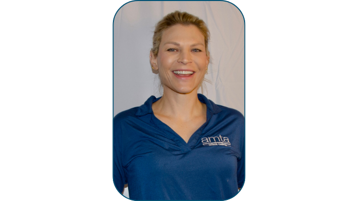 Headshot of Elizabeth Benion.